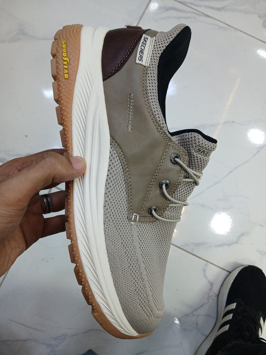 Skechers Hands Free Slip-ins® Relaxed Fit