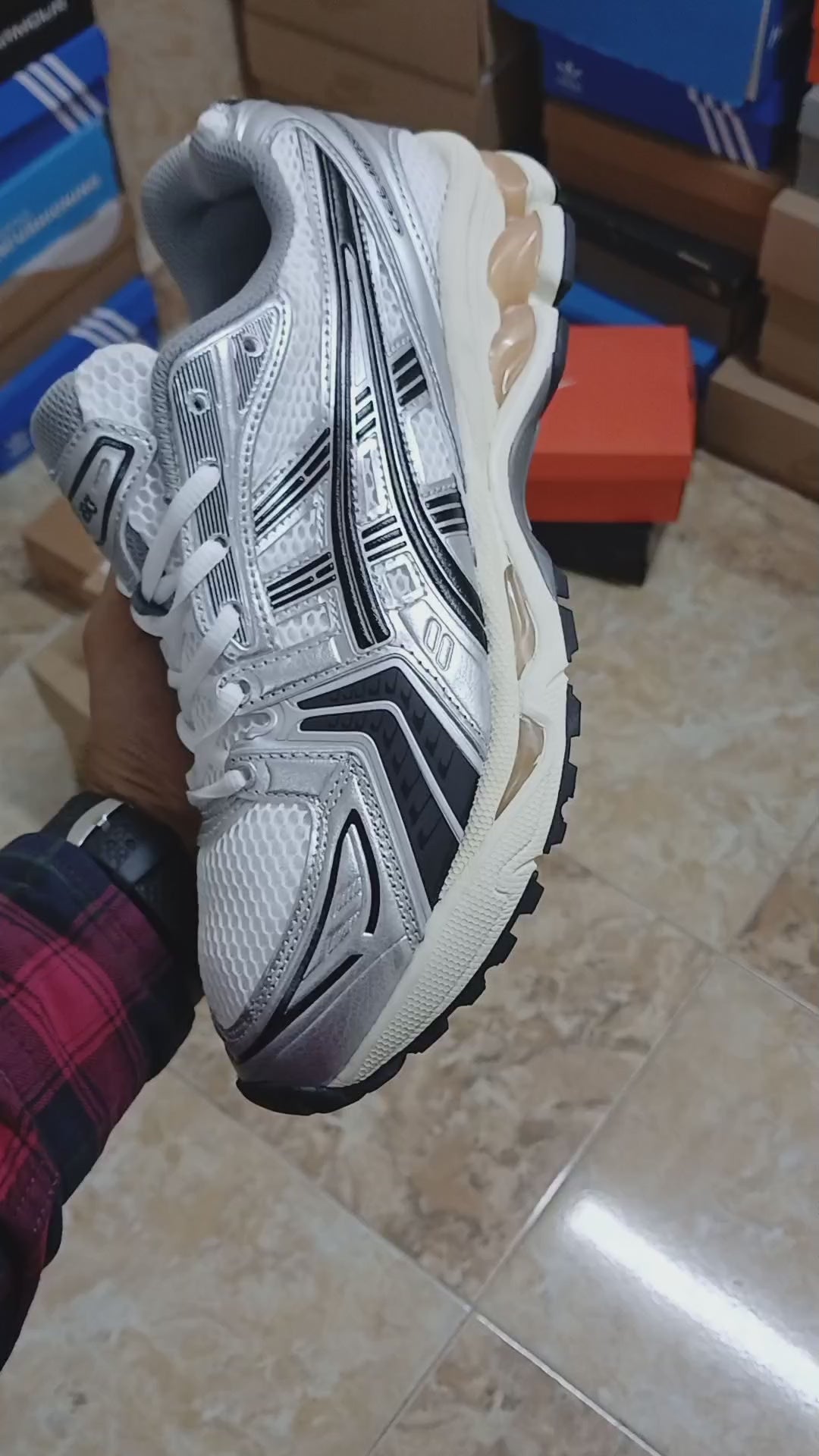 ASICS Gel-Kayano 14