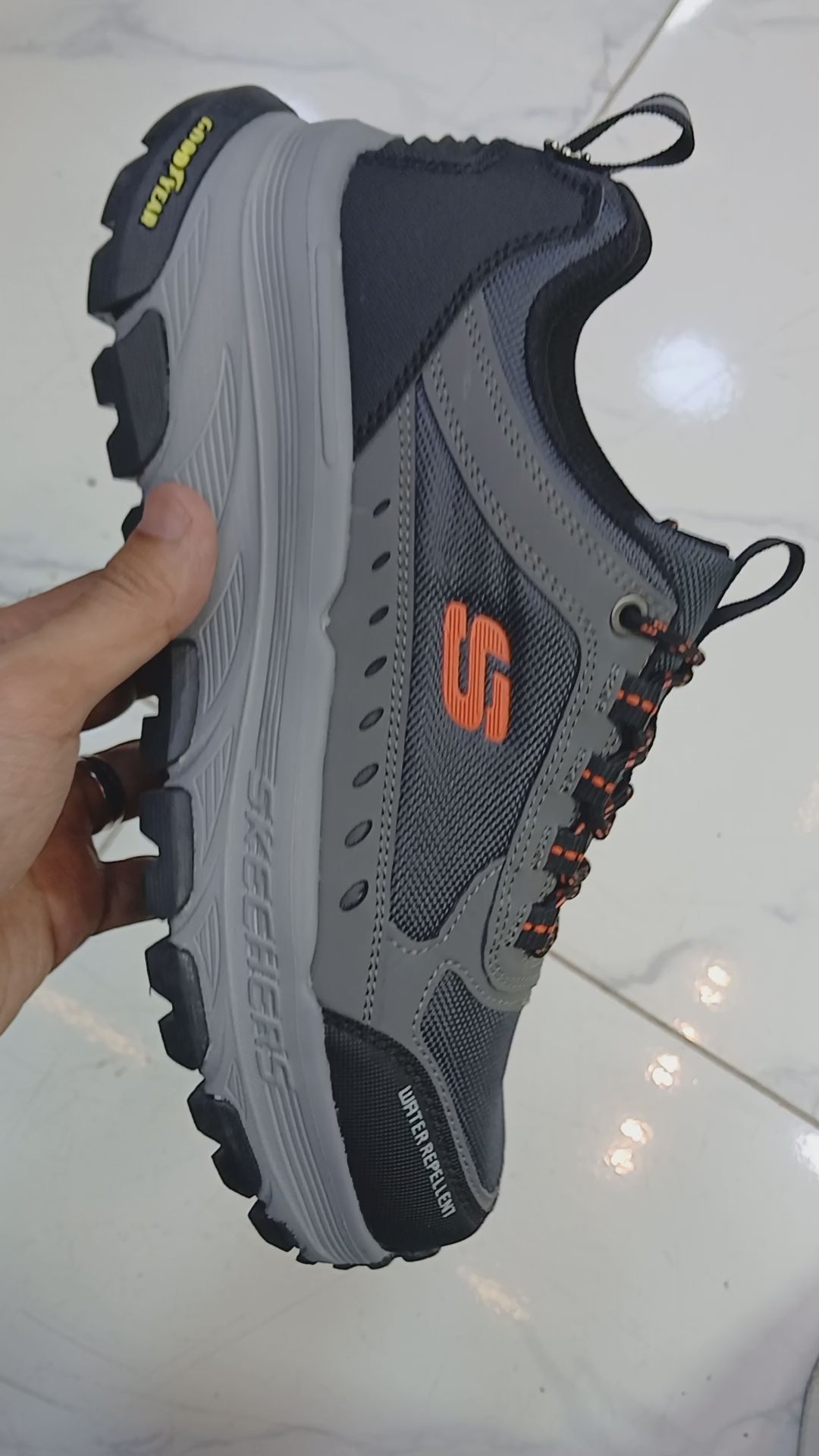 Skechers D'Lux Trekker Water Repellent