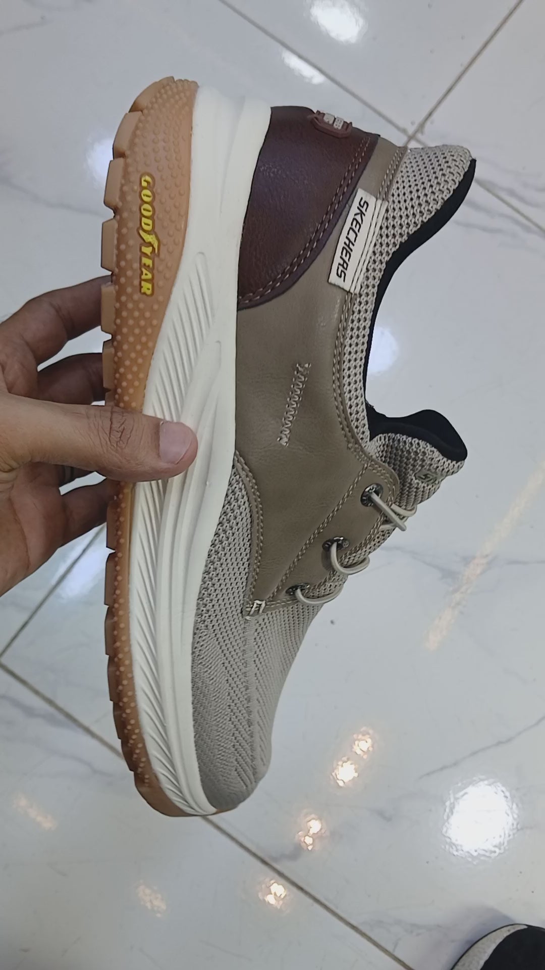 Skechers Hands Free Slip-ins® Relaxed Fit
